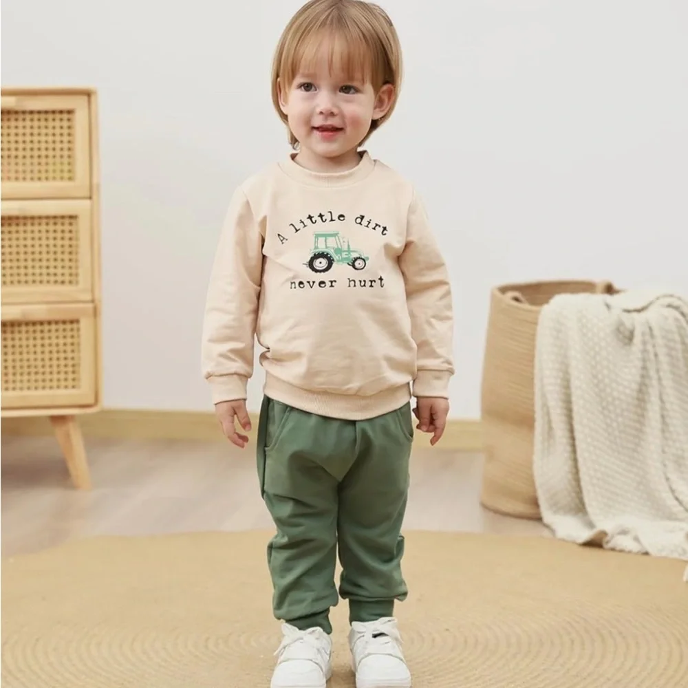 💛 NEW Toddler Tractor Sweat Set